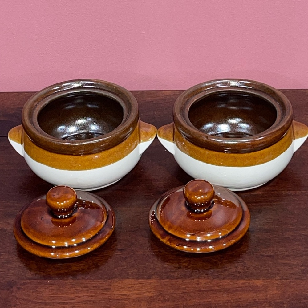 Vintage Taiwan Stew Pots With Lids